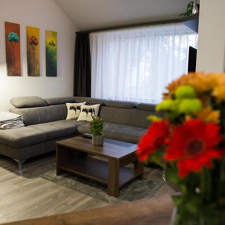 Appartement Kikelet Apartman à Szombathely Extérieur photo